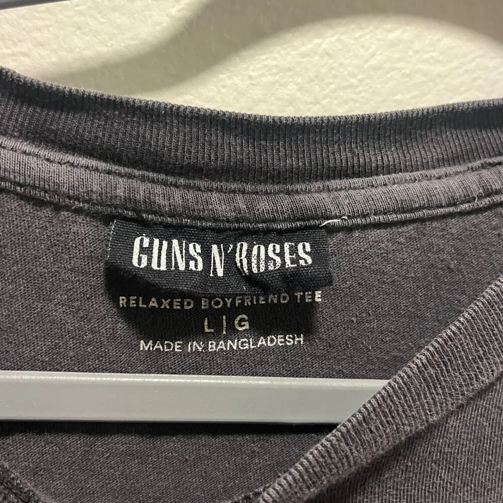 2022 Guns N Roses Black Band Tee size Large Cotton On - Picture 4 of 5